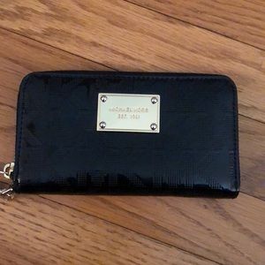 Michael Kors Black and Gold Wristlet